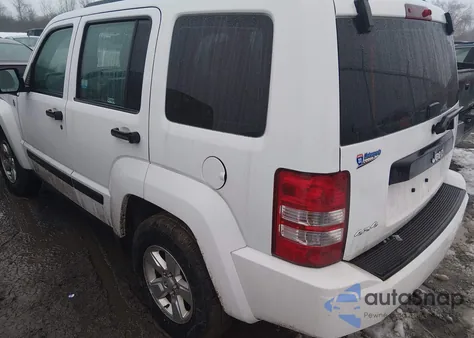 2012 Jeep Liberty Sport z USA, uszkodzony, nr VIN 1C4PJMAK0CW195148